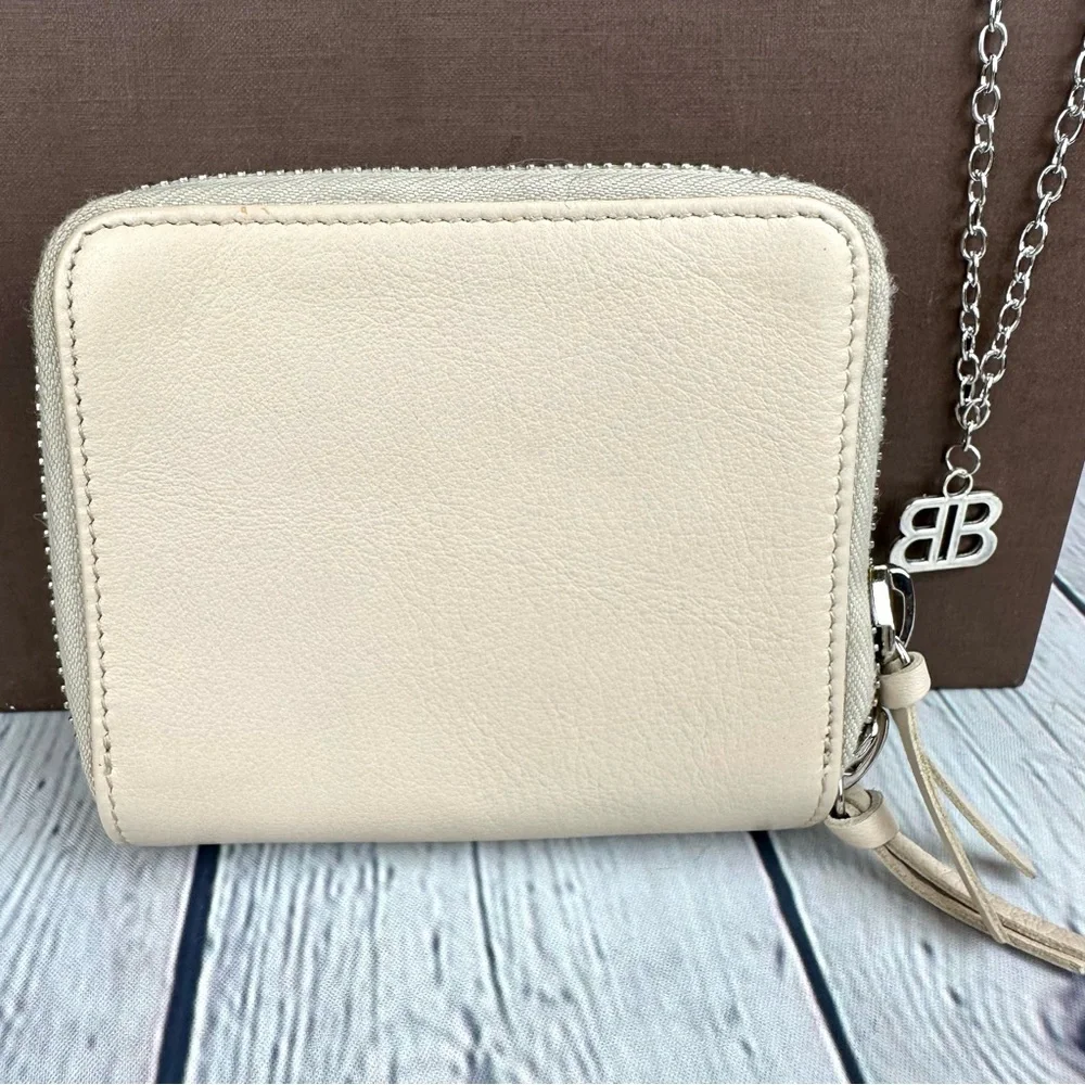 Balenciaga Beige Leather bifold compact zippy wallet with necklace GREAT! - Picture 4 of 16